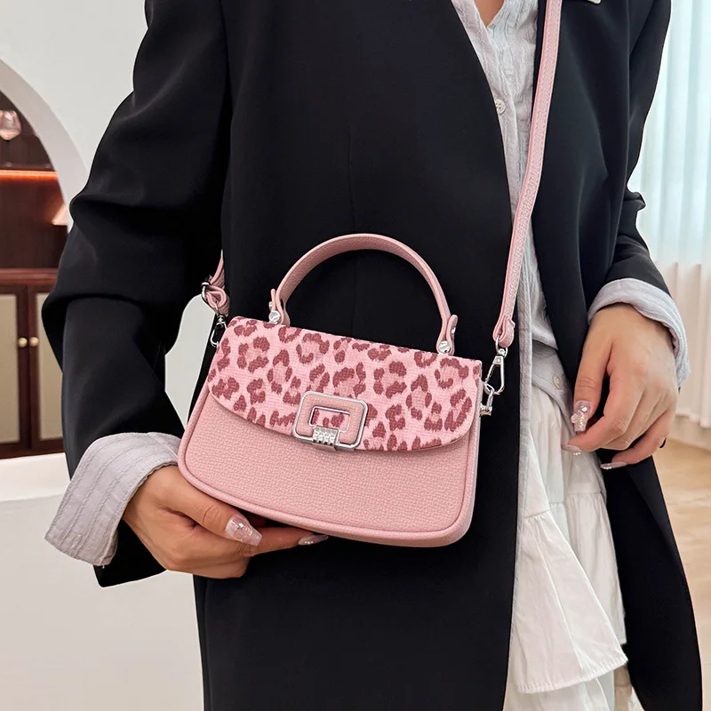 

2025 Vintage Shoulder Bag, Fashion Crossbody Purse for Women, Retro Day-to-Night Tote, Versatile Sling Bag, Chic Casual Bag​