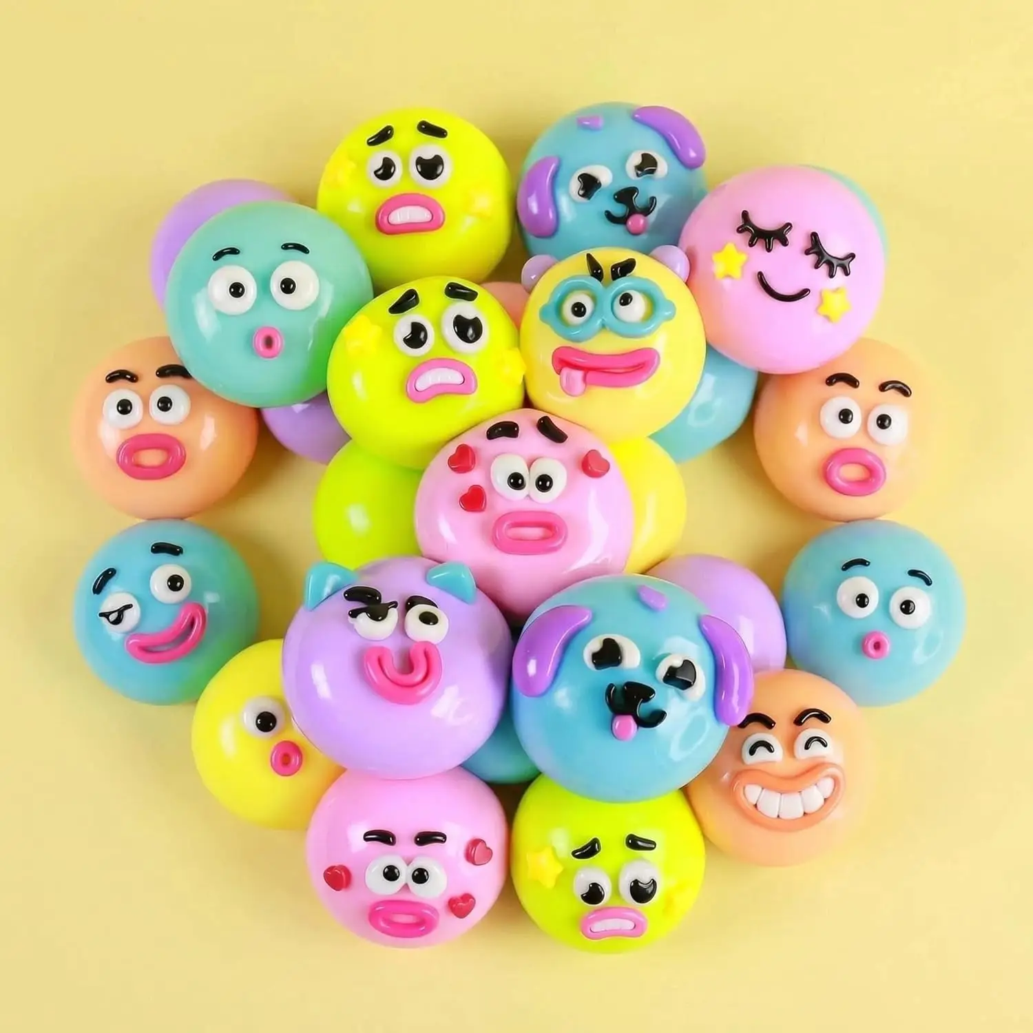 

Smushers Squishy, Curiosities Dog Face Swap Squishy Toy, Relaxing Sensory Fidget Toy Fun Desk Accessory for Adults