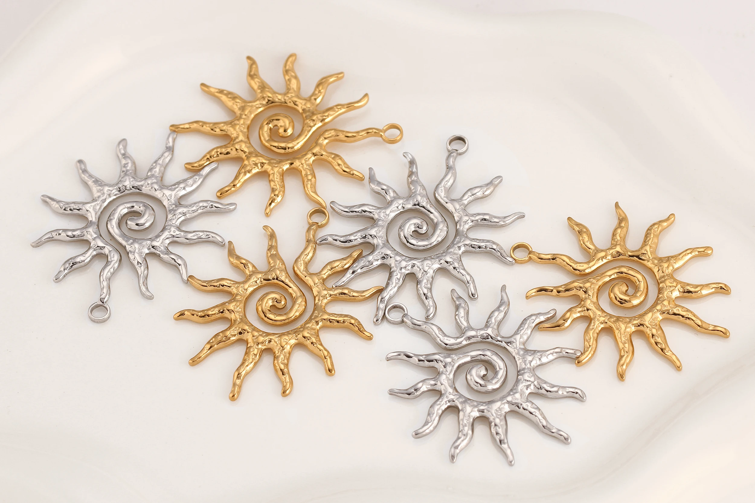 3 Stück Spirale himmlische Sonne Charme große Edelstahl Wirbel Sonnenblume baumeln Sonnenlicht Anhänger DIY Mode Halskette Schmuck herstellung – Detail 2