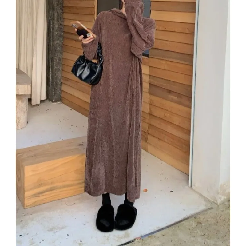 

Retro Corduroy Dress for Women, Suitable for Autumn and Winter, Casual and Slimming Long Style with A Hood