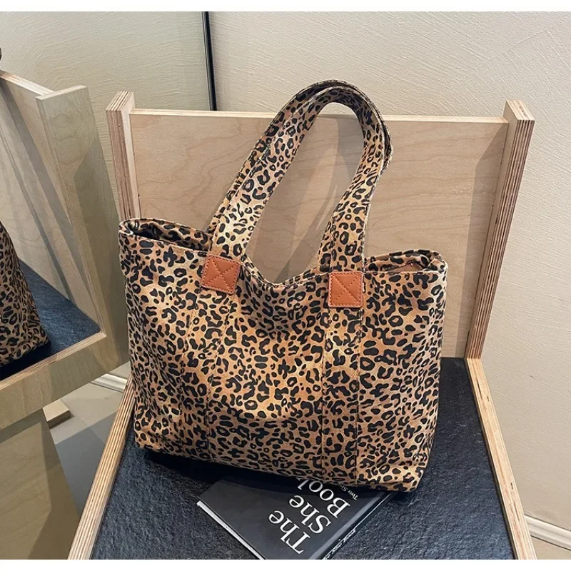 Super Fire Leopard Print Canvas Shoulder Bag Korean Blogger with The Same Lazy Wind Large-capacity Commuter Tote Handbag