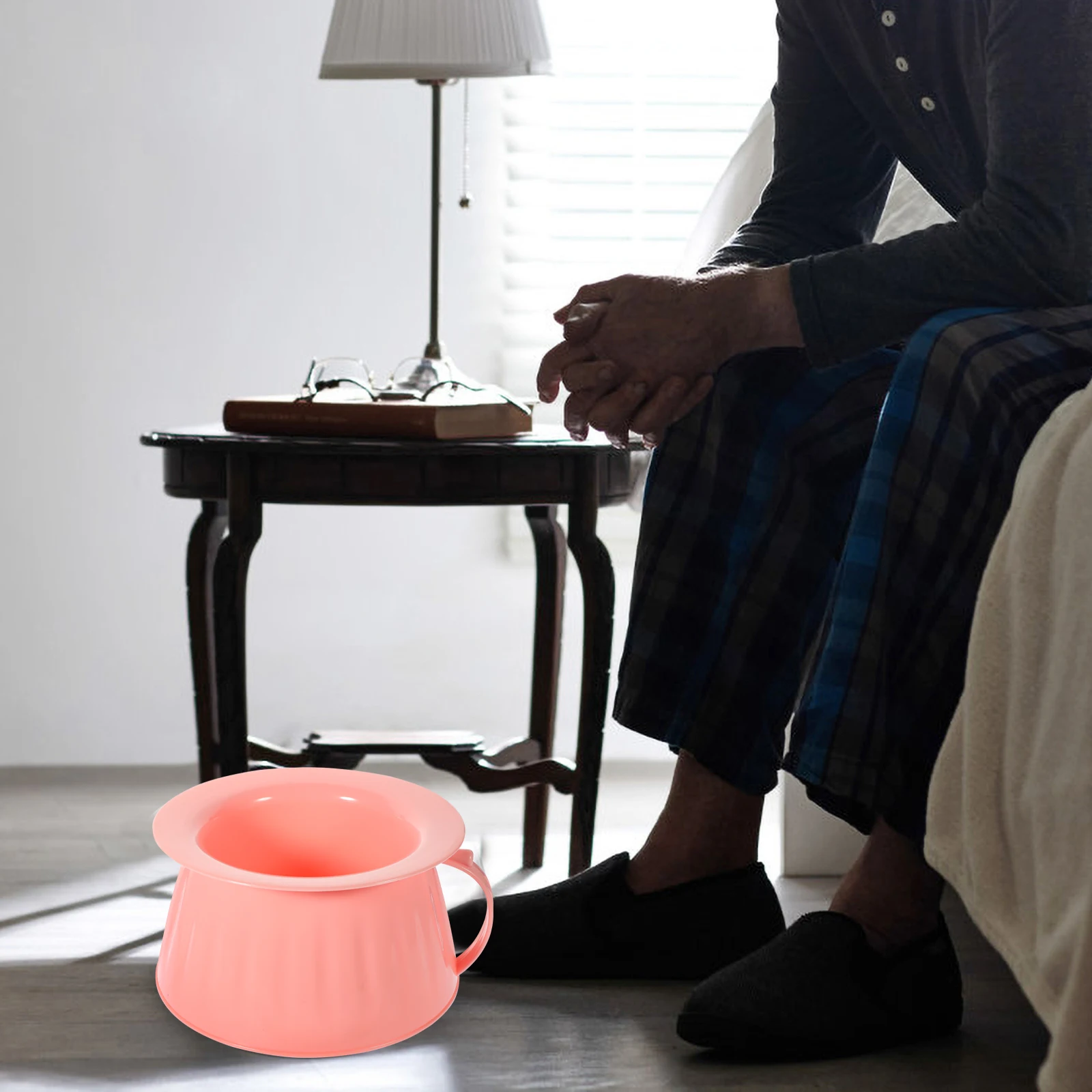 

Chamber Pot Plastic Urine Bucket With Lid Portable Toilet Bedpan Spittoon For Home Night Use Lightweight Durable Easy Clean