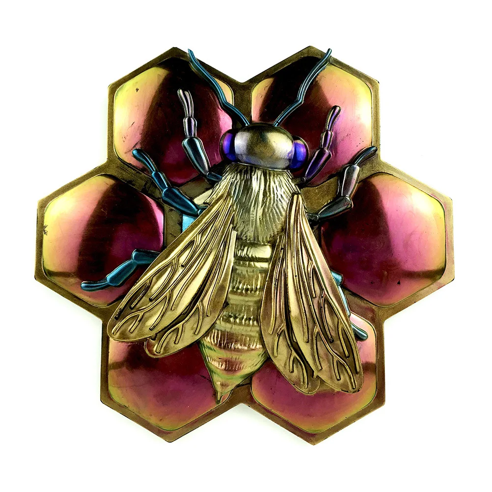 

2Pcs 3D Bee Shaped Silicone Mold for DIY Wall Hanging Craft Resin Art Making with Glitter Mica Powder Flowers Beads