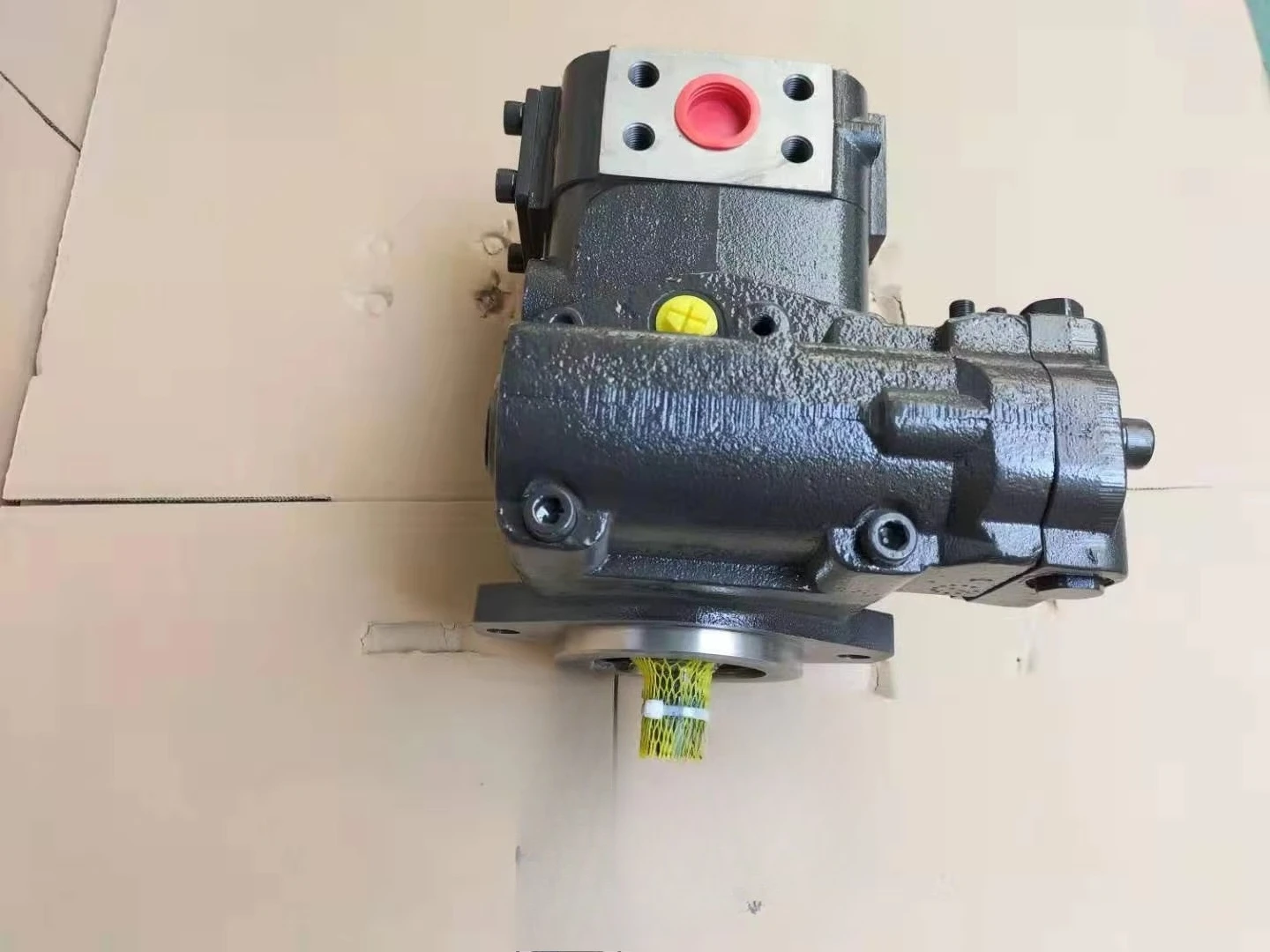 PVG-130-F1UV-LGFK-P-COS-H030NN hydraulic pump 48649950 piston pump