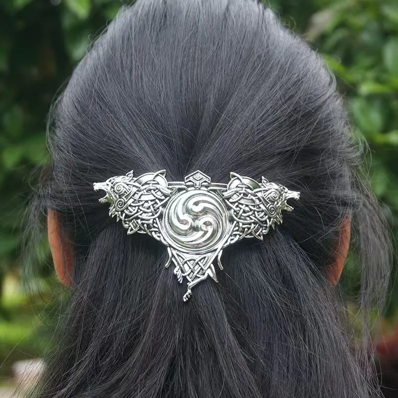 Vintage Viking Wolf Head Hair Clip Gothic Barrette Retro Long Hair Claw Clip for Women Men Nordic Punk Hair Accessories Jewelry