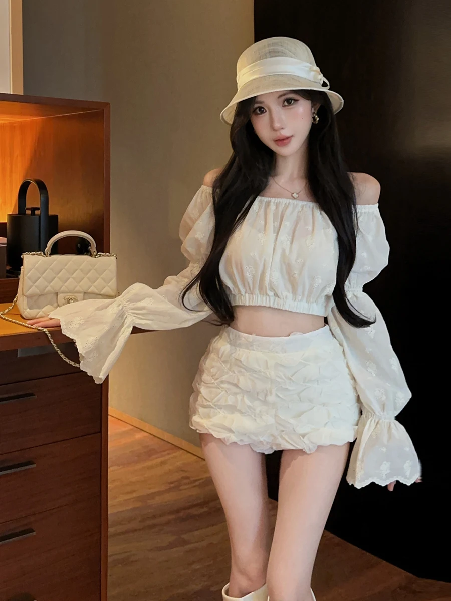 Cute Shoulder Bared Sweet Bubble Sleeve Short A-Line Slim Fit Skirt Women's Autumn Winter Set Fashionable Casual Style Polyester