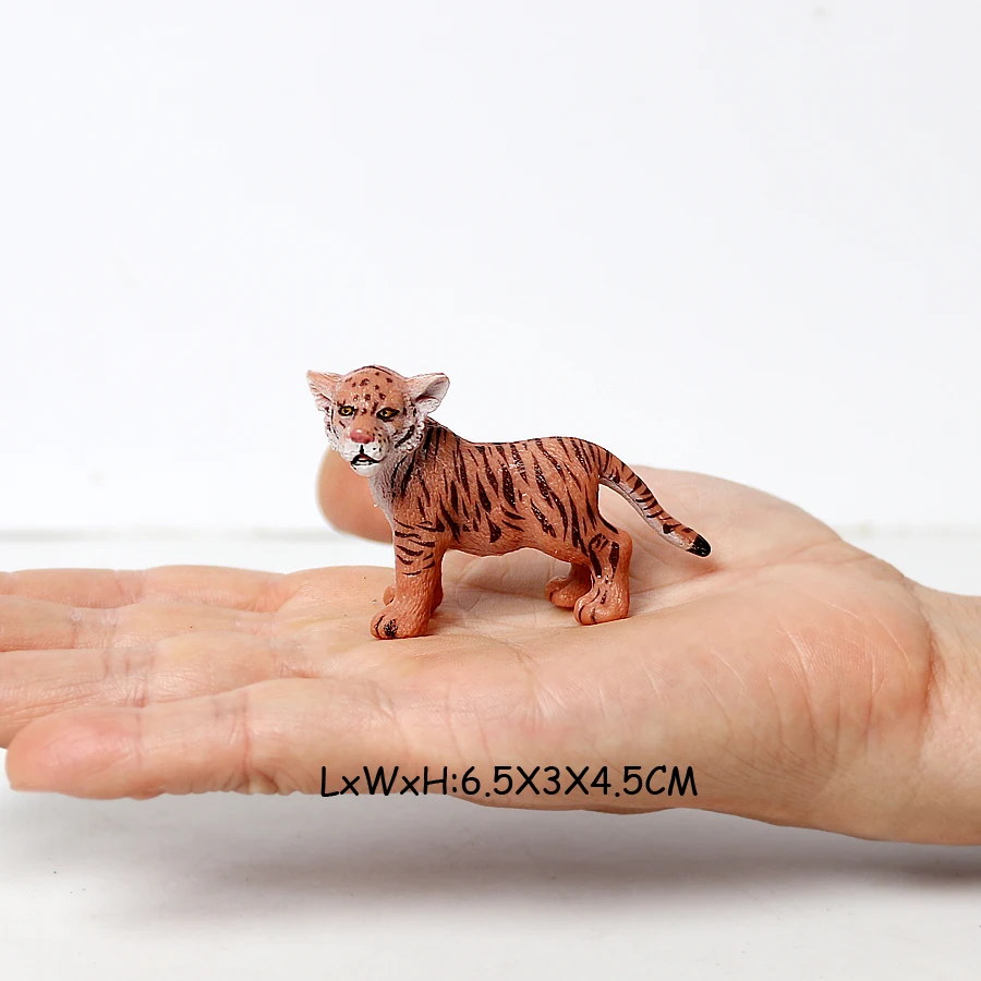 タイガー雌虎 Tigerkin 野生動物の置物プラスチックジャングル動物の