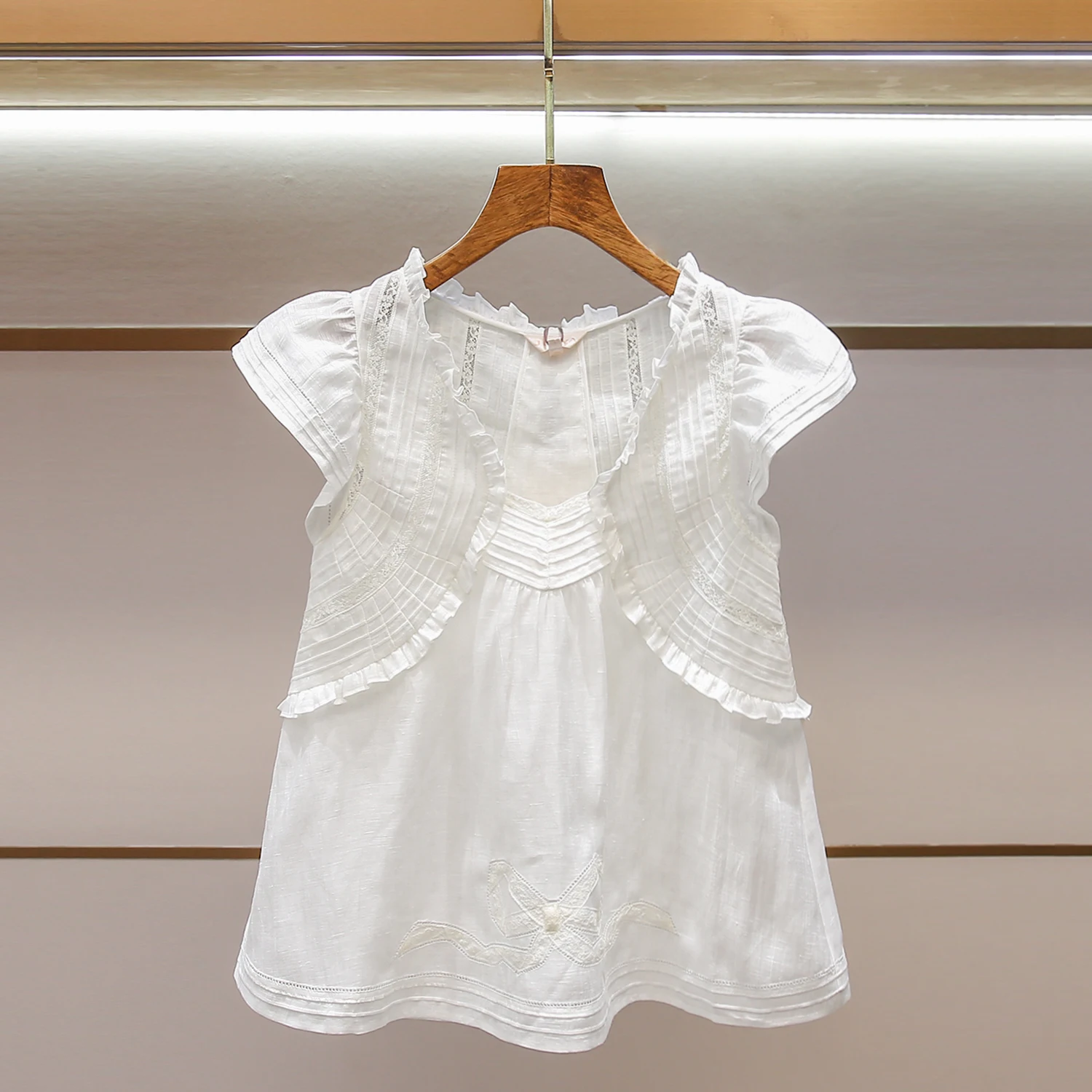 

Sweet Style White Lace Trim Shirt Spring 2026 Women's Premium Fashion Long Sleeve round Neck Color Casual Shirt