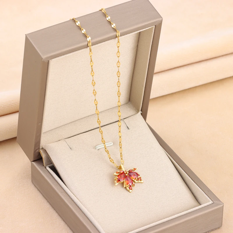 Women's Love Memory Red Maple Leaf Pendant Necklace