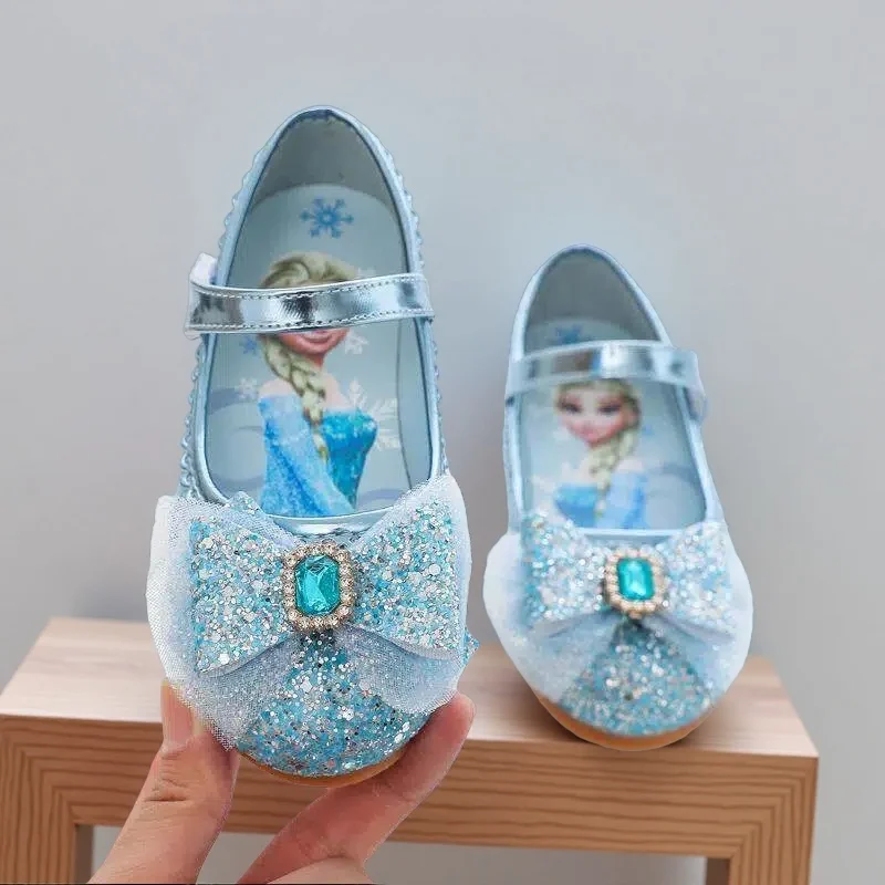 

Детская обувь с мягкой подошвой с изображением Эльзы из мультфильмов Диснея, обувь принцессы для девочек, обувь с кристаллами в стиле «Холодное сердце», детская кожаная обувь на плоской подошве с цветочным узором для девочек