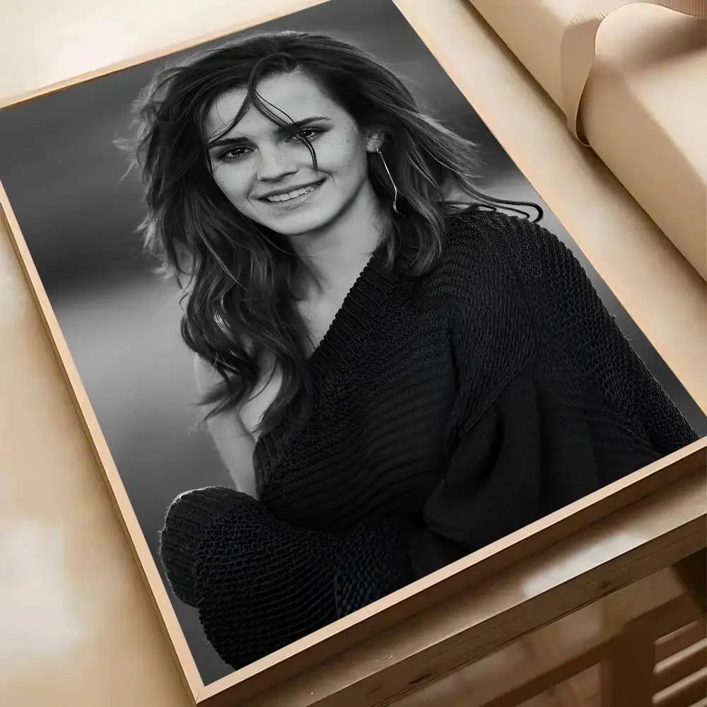 ملصق حائط فني عالي الدقة من Hot Actor E-Emma W-Watson مقاوم للماء بطباعة ذاتية اللصق. ديكور غرفة المنزل الجمالي لسرير غرفة المعيشة