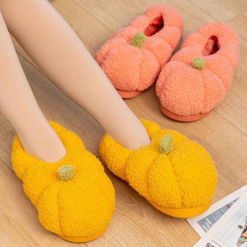 Pumpkin shoes, warm bags, cotton shoes, plush home slippers, cute and fun creative design, warm and comfortable, warm companion