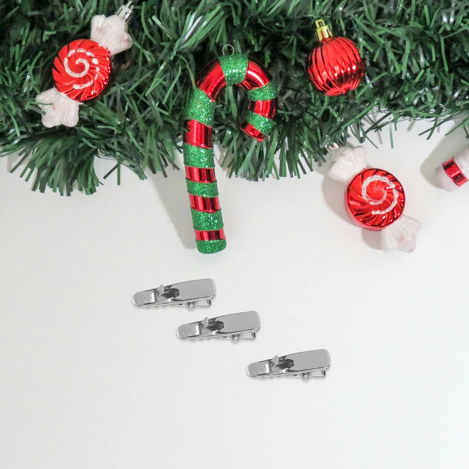 100 Stück Weihnachts-Mini-Krokodilklemmen, Blumenornamente, Halter, Metallklammern für Baum, Kranz, Dekoration, Blumenklammer