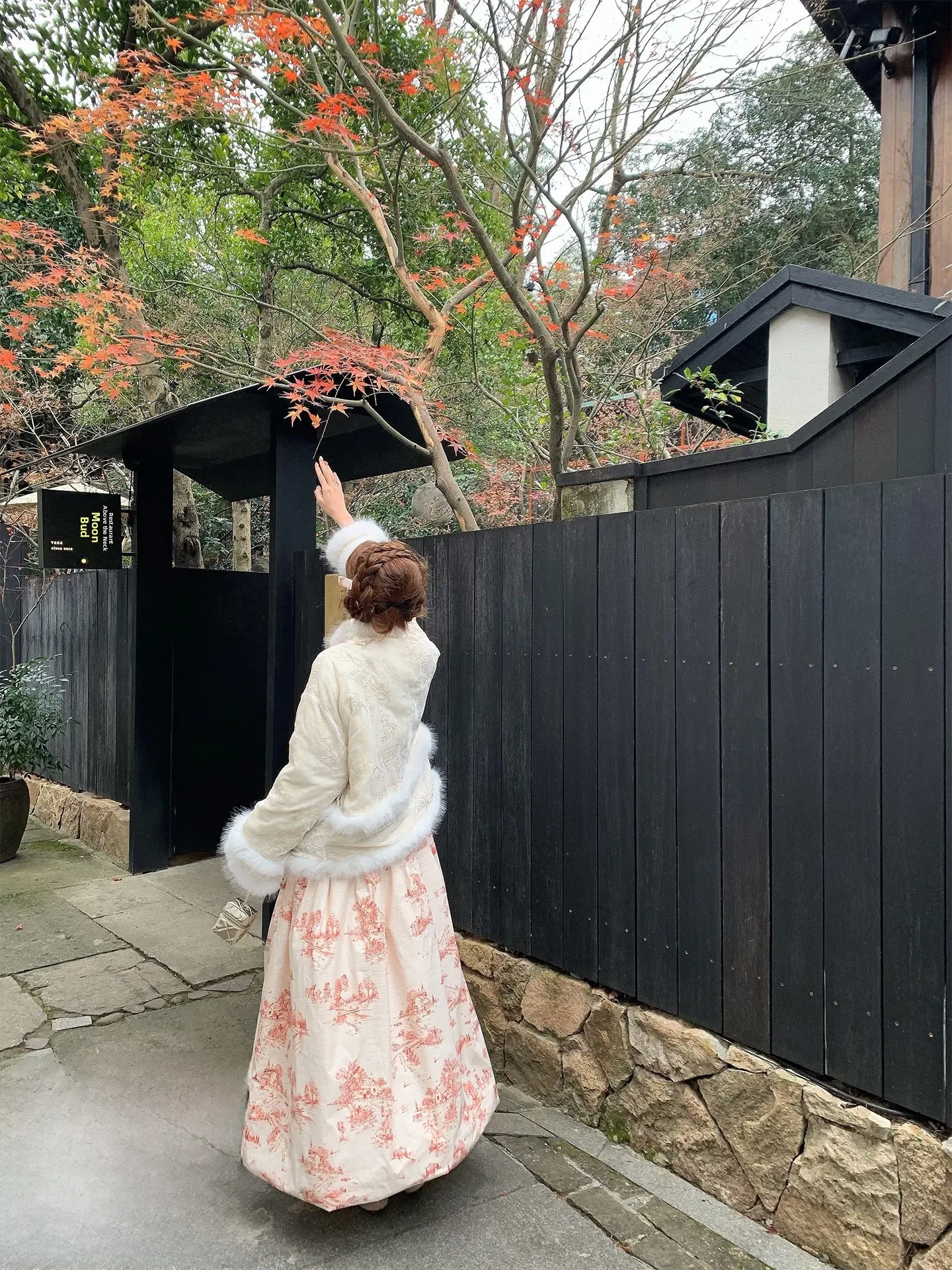 

Новогодний военный костюм SourceWithU: комплект с вышитой двухцветной пуховой курткой и хлопковой юбкой А-силуэта в традиционном китайском стиле для женщин