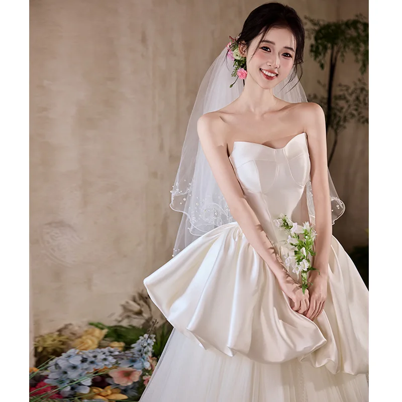 

Strapless French Satin Light Wedding Dress2025New Style Bride Wedding Engagement Slimming White Dress Outdoor Gauze