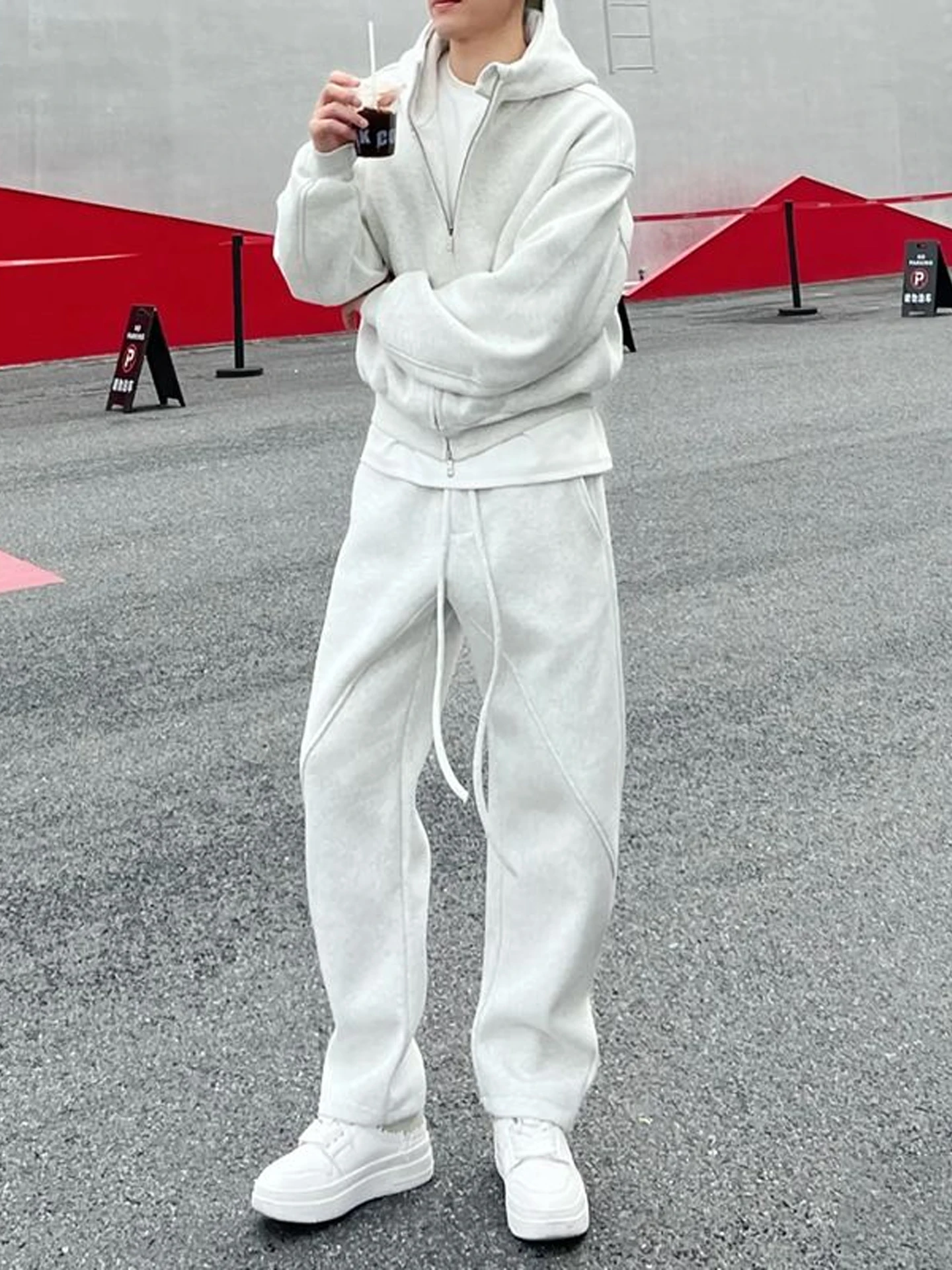 

Серый повседневный спортивный костюм для мужчин: осенне-зимний утепленный кардиган с капюшоном и стильные брюки-джоггеры, комплект из двух предметов