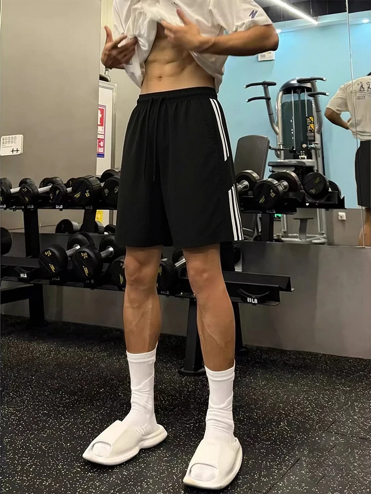 

Черные мужские шорты для баскетбола из ледяного шелка, быстросохнущие, для фитнеса, летние, повседневные, спортивные, свободного кроя, с декоративной строчкой