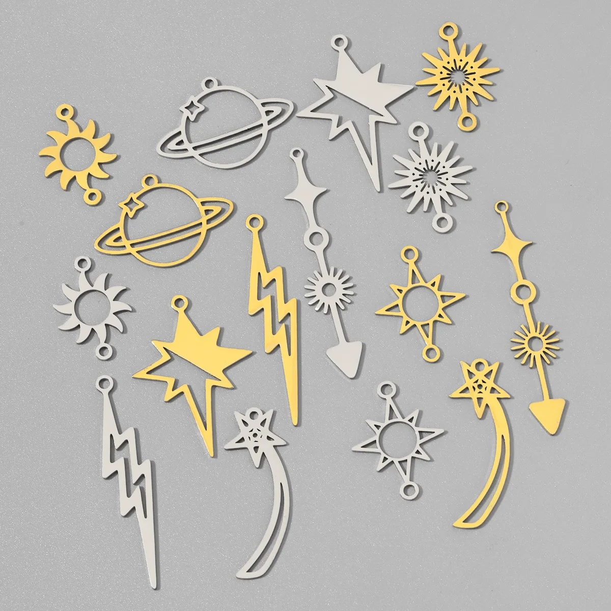 10pcs/Lot Stainless Steel Vertical Star Sun Arrow DIY Charms Hollow Circle Cloud Star Necklace Pendants Woman Jewelry Findings