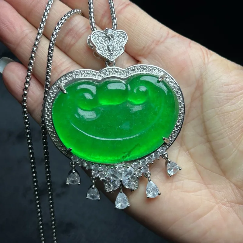 

Новое ожерелье с натуральным высококачественным зеленым кристаллом и защитным замком, модный классический кулон
