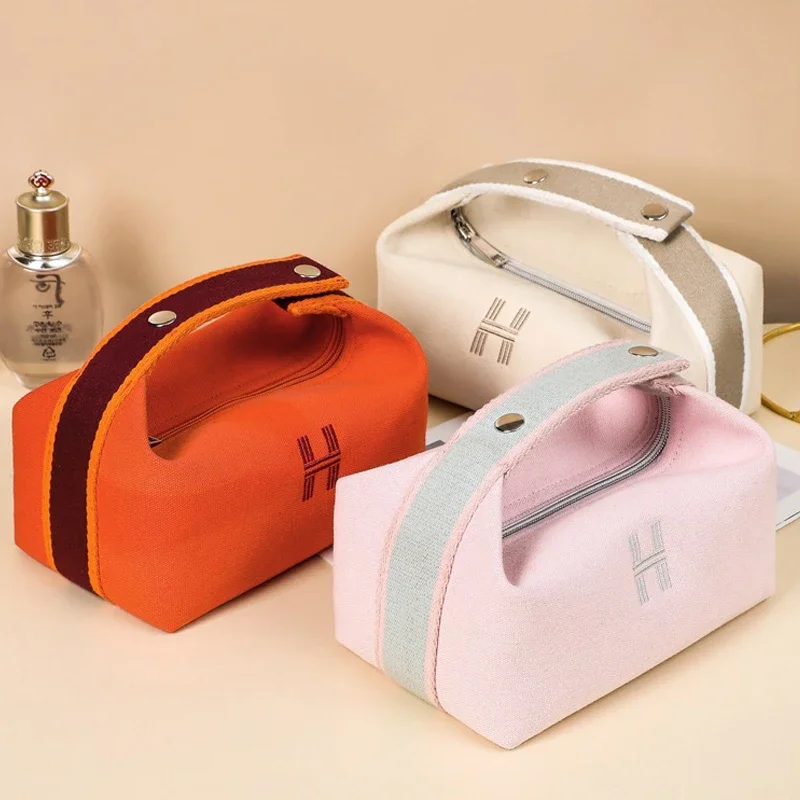 Waterproof Canvas Makeup Bag Fashionable and Minimalist Travel Storage Bag