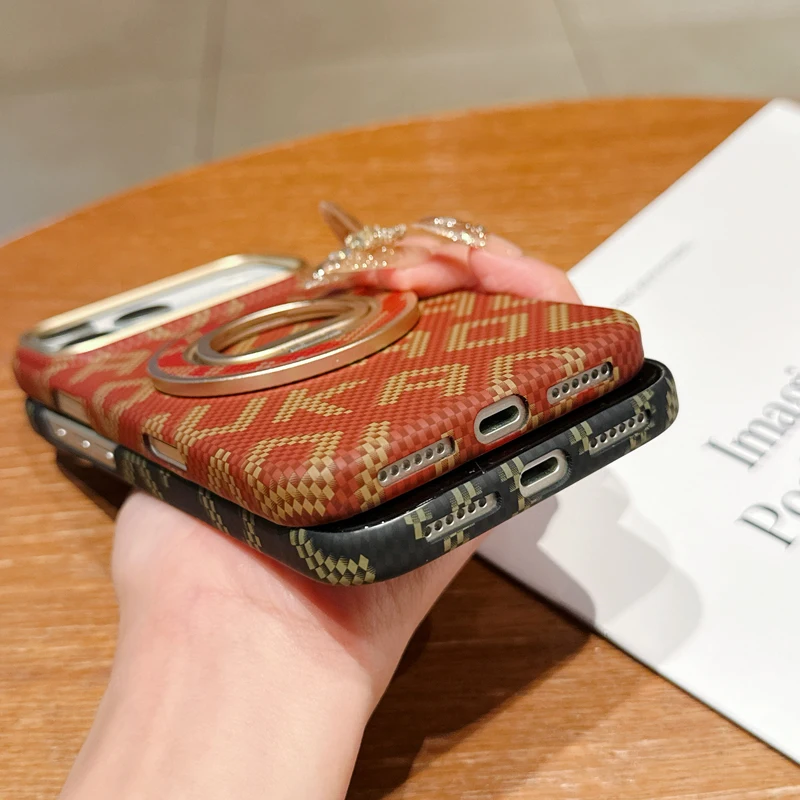 Voor iPhone 17 16 15 Pro Max Case Luxe Koolstofvezel Textuur Magnetische Harde PC Legering Lens + Ring Stand Achterkant voor iPhone 17