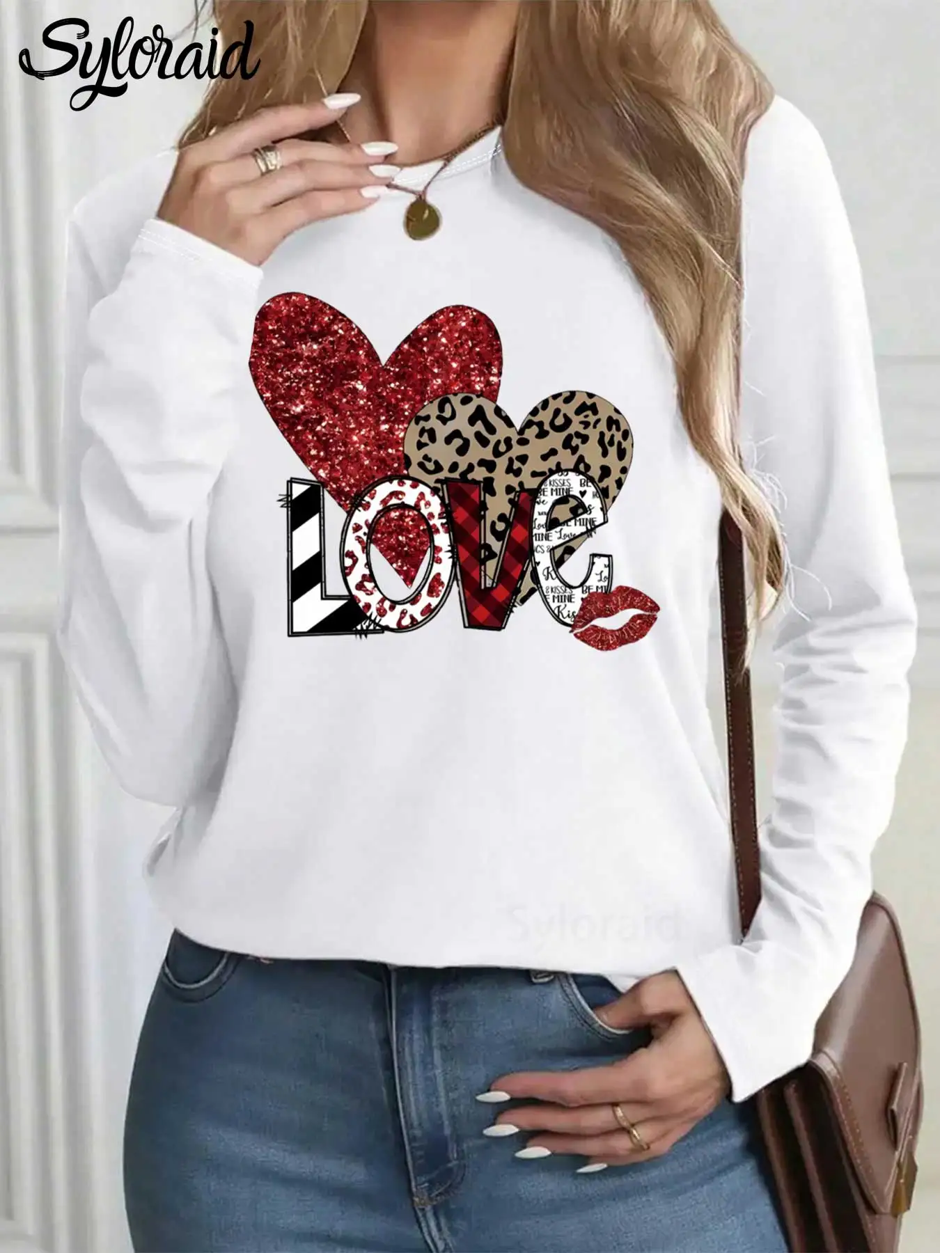 

Women's Long Sleeve T Shirt LOVE Valentine's Day Leopard Hearts Print T Shirt Fashion Round Neck Casual Top