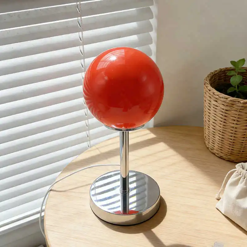 

Кремовый стиль Ins, милая девичья настольная лампа с леденцом, детская комната, спальня, прикроватная декоративная лампа