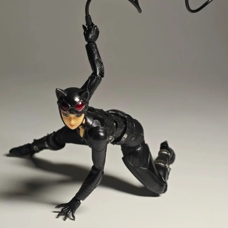 

In Stock Arkahm Factory MAX Factory Kaiyodo Revoltech Yamaguchi Catwoman Figurines Ko Model Figurine Stock Personalized Gift