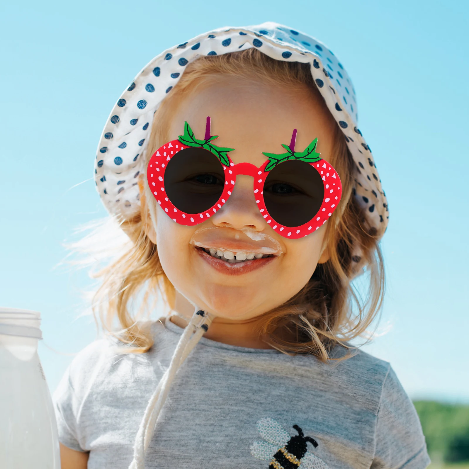 

4pcs Strawberry Sunglasses Durable ABS Bright Colors Kids Party Accessories Photo Session Fun Eye Glasses Women Carnival