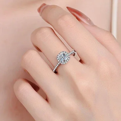 D color 1 Carat D Color Moissanite Diamond Ring for Women, Platinum Pt950 Light Luxury Ring Sparkling Fine Jewelry Gift Ladies