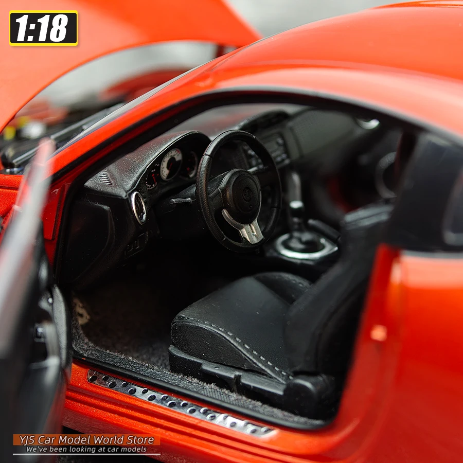 โมเดลรถสปอร์ต OEM 1/18 GT86 ของสะสมตกแต่งบ้าน วัสดุโลหะ เหมาะเป็นของขวัญวันหยุด