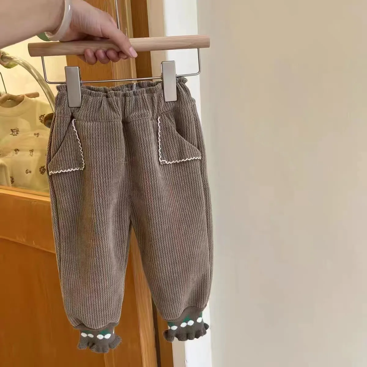 Autumn and winter thick velvet pants 2024 new version baby girl casual pants children\'s stylish pants girls winter clothes, W135