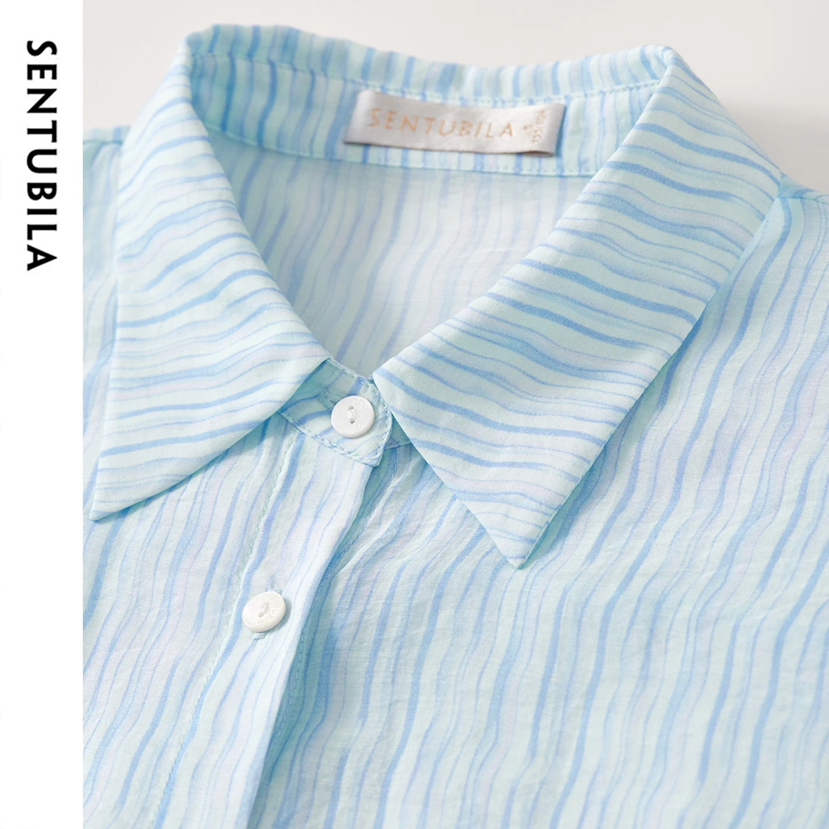 SENTUBILA Camicia a maniche lunghe moda per donna 2025 Primavera Nuova protezione solare traspirante a righe allentate parasole Beach Top 151C58263
