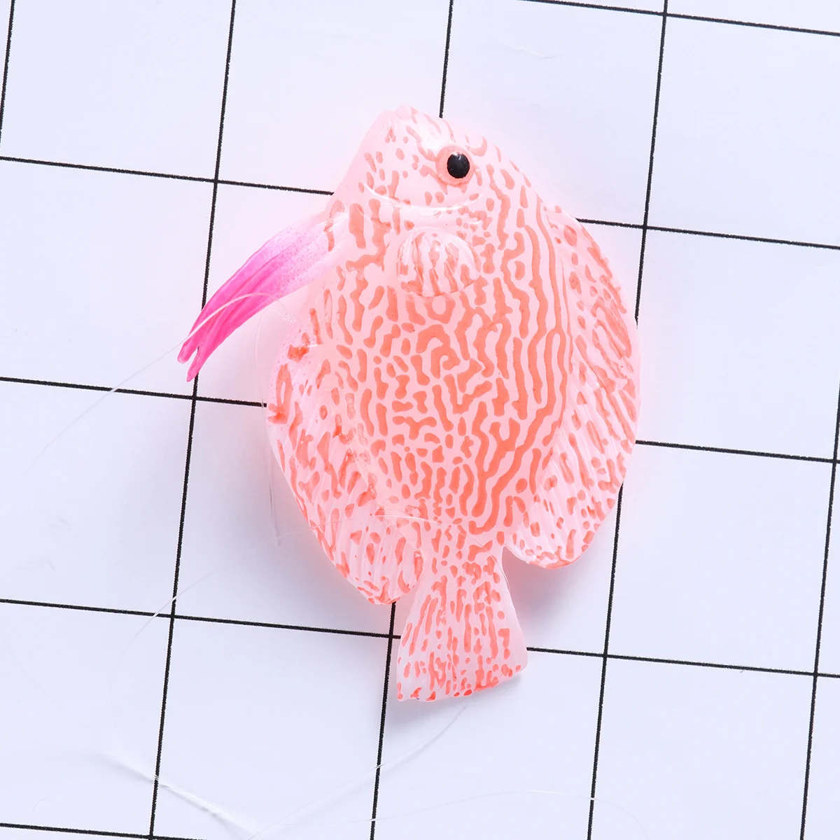 

3Pcs Night Glow Artificial Fish Silicone Aquarium Ornaments Realistic Painted Fish Tank Decoration Stable Weighted Moving Tail