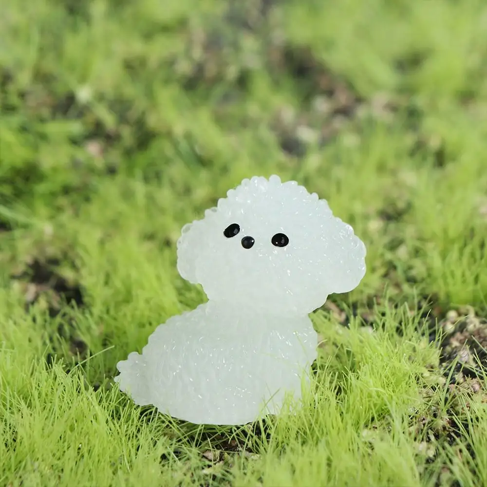 การ์ตูน Noctilucent ตุ๊กตาสุนัขที่สมจริงตลก Mini Luminous Poodle ตุ๊กตาสุนัขเรซิ่น Handmade Micro Landscape ตกแต่ง