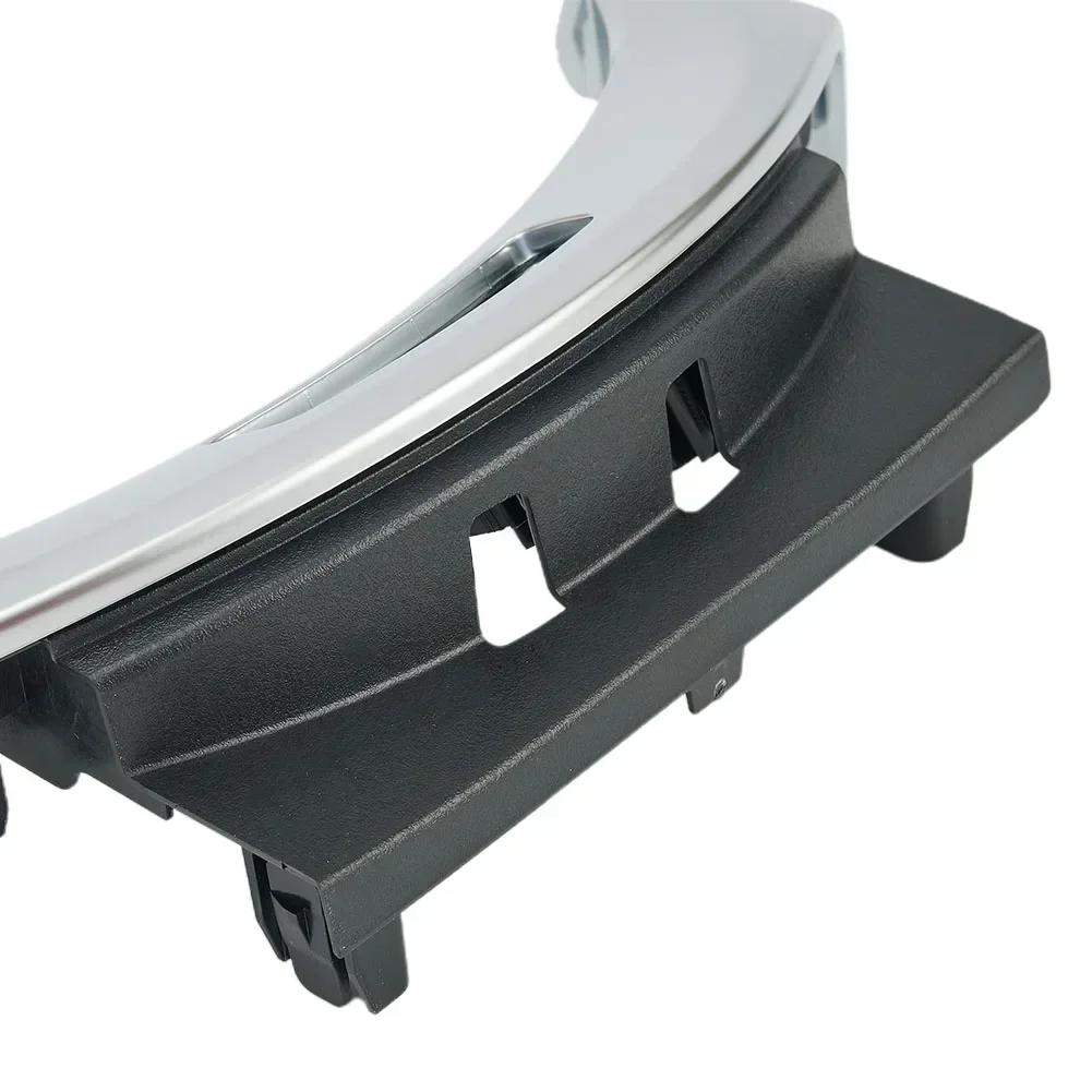 Interruttore della scatola del bracciolo della console anteriore Nuova copertura per auto argento 1PC 2056803711   A 2056803407   Sostituzione diretta Uso durevole