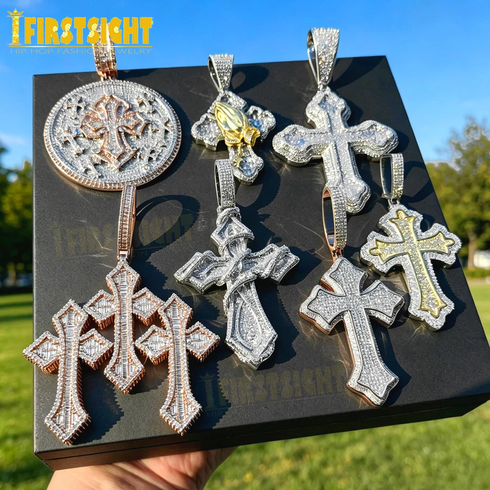 Neue Iced-Out Zweifarbige Große Kreuz-Anhänger-Halskette mit Zirkonia-Besatz, Bling CZ Jesus-Charm, Hip-Hop Herrenschmuck