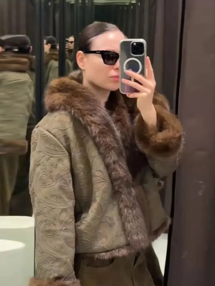 

HH Autumn Embroidery Jackets For Women Fashion Vintage Plush Splicing Open Coat Woman Long Sleeve Faux Fur Collar Jacket