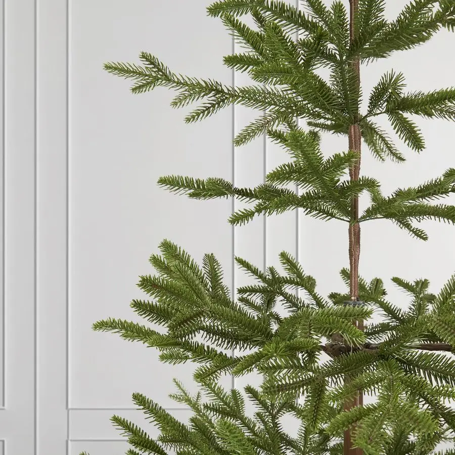 شجرة عيد الميلاد الاصطناعية من جبال الألب بطول 7 أقدام، شجرة عيد الميلاد المتناثرة، باللون الأخضر