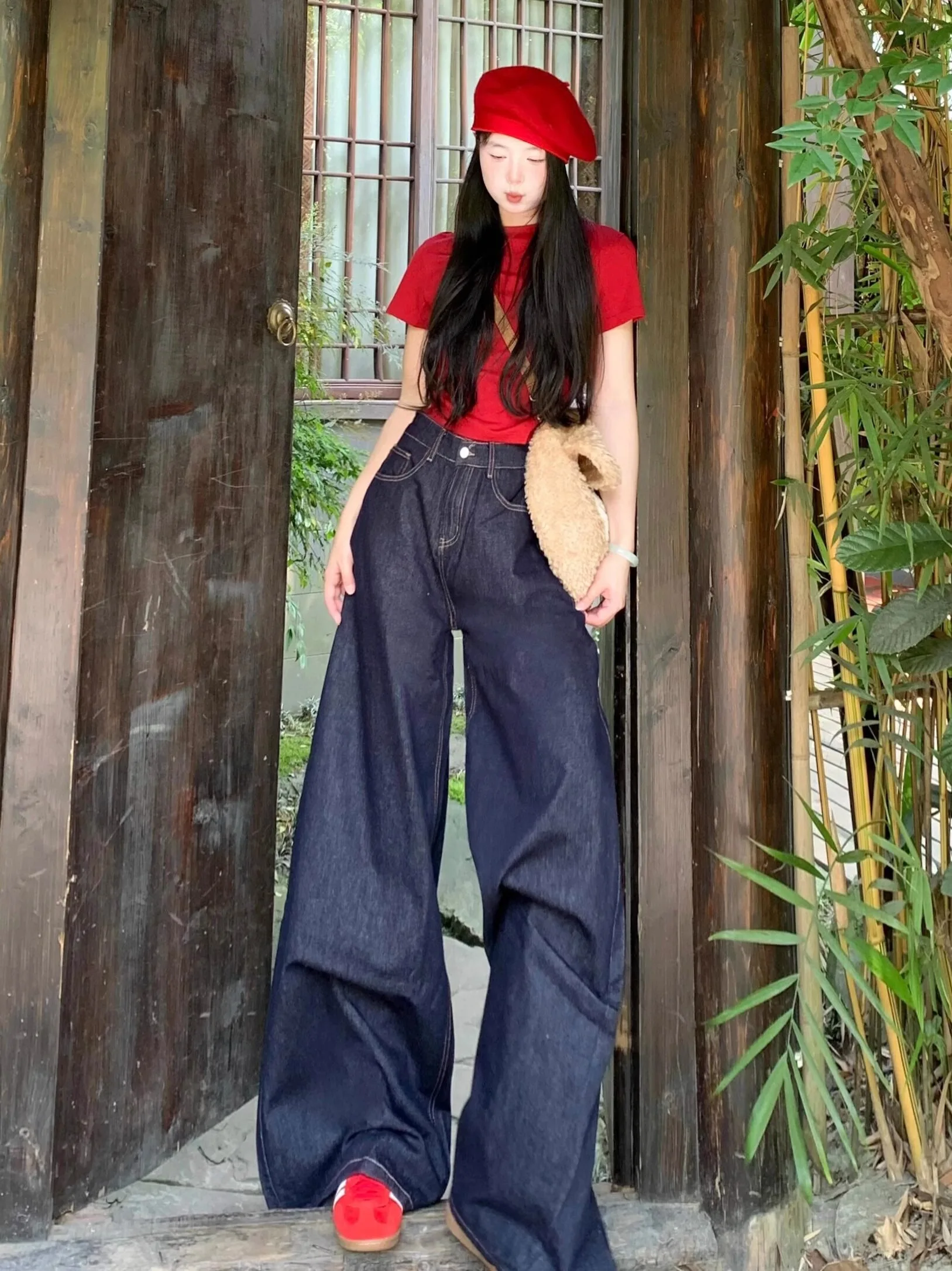 Jeans a gamba larga lunghi fino al pavimento a vita alta blu intenso Donna Autunno Inverno Nuovo Sle Retro Hong Kong Sle Vestibilità ampia Sensazione premium