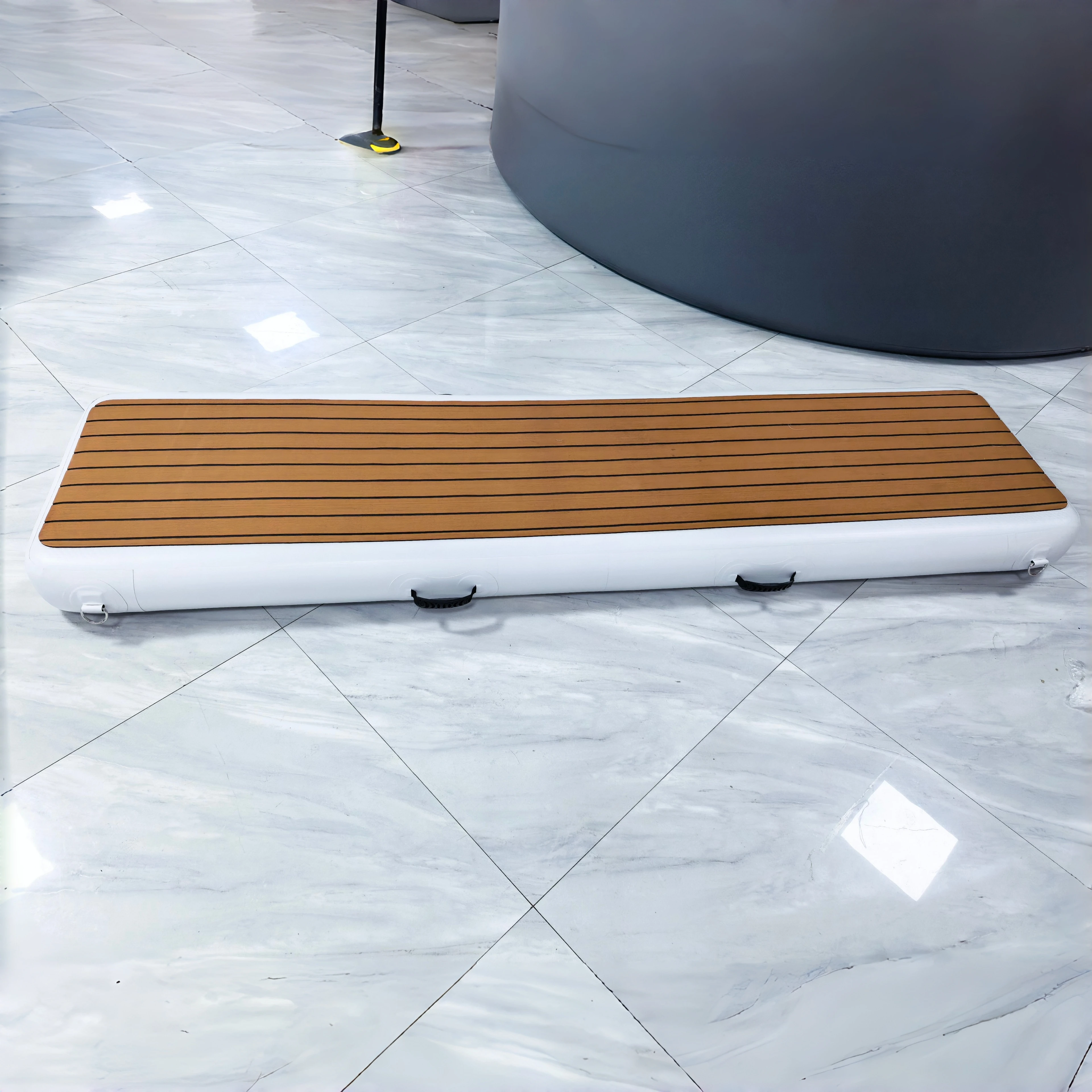 Factory Custom Small Size Drop Stitch Gangway Inflatable Bridge Durable PVC Inflatable Walkway Lightweight Easy Carry Outdoor