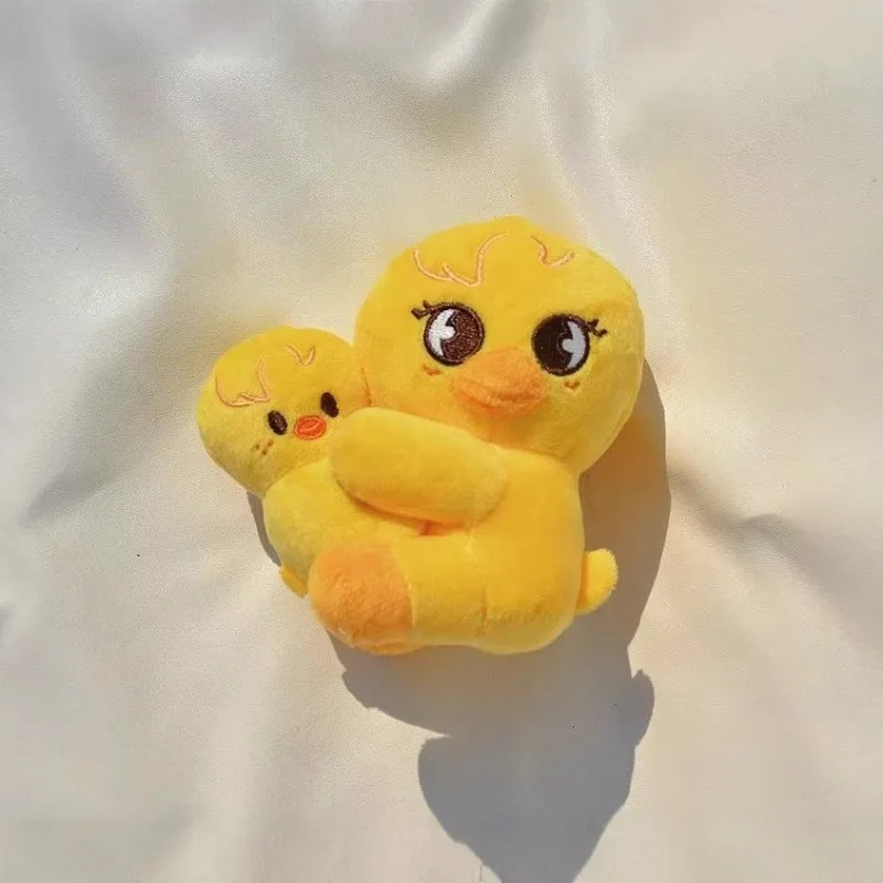 SKZOO Staykids Nowa Pluszowa Lalka Magnetyczna SKZ Kreskówkowe Gadżety Pluszowe Zwierzątko Kawaii Lalka Pluszowa Zabawka Prezent Urodzinowy dla Fana