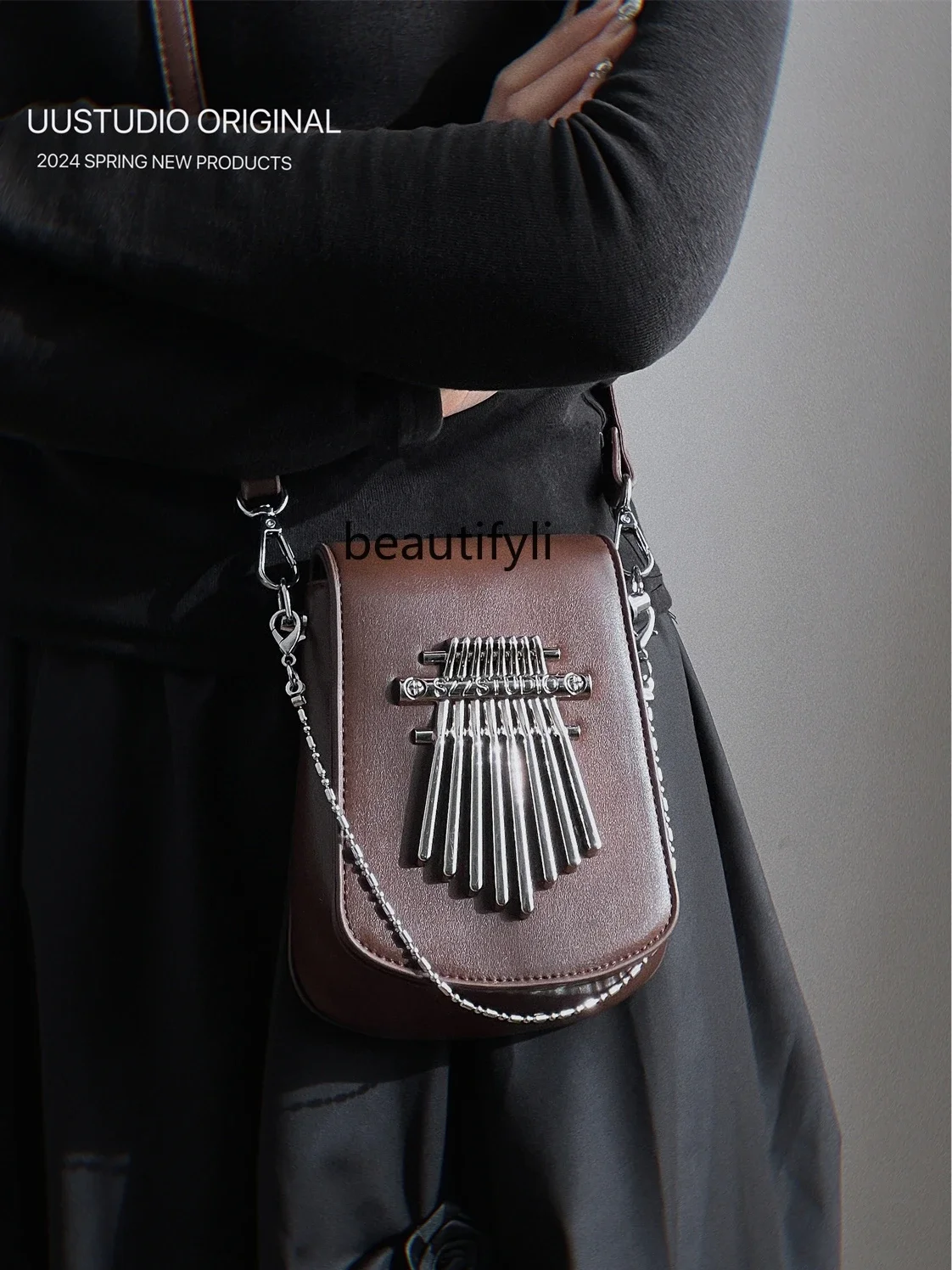 Niche original design thumb piano chain bag mobile phone bag shoulder crossbody small square bag