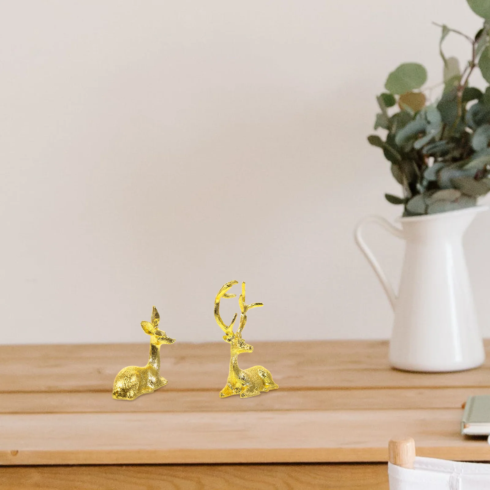 

1Pair Mini Elk Decoration Compact Alloy Sculpture for Desktop Living Room Wine Cabinet Office Home Garden Decor