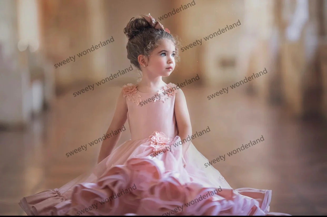 Tutu Blumen mädchen Kleider gekräuselten Rock kleine Kinder Geburtstags feier Kleid ärmellose Spitze Applikation abgestuften Festzug vestido de novia