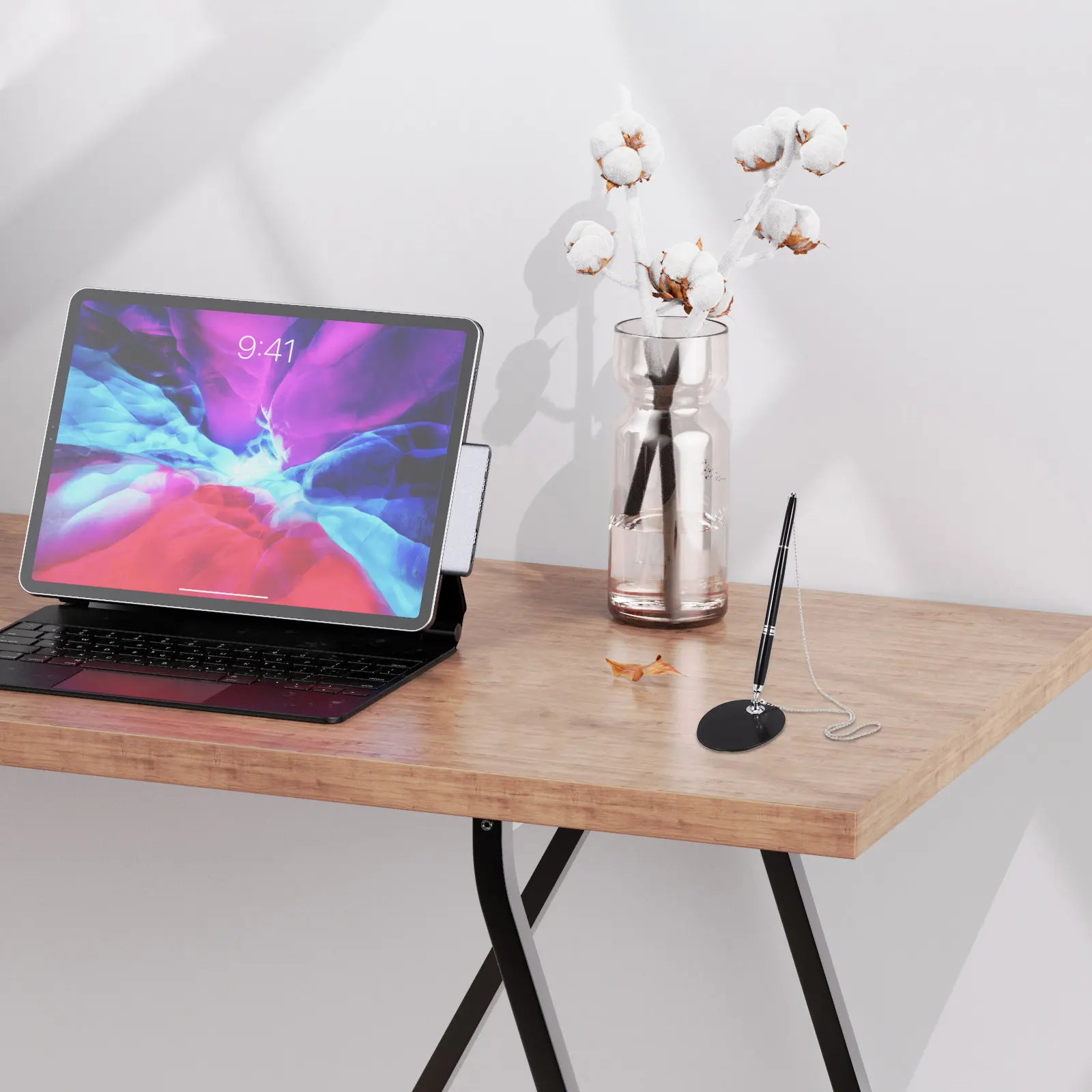 

Черная ручка-роллер для безопасной подписи с цепочкой на подставке для банковских стоек, ресепшн и офисных столов