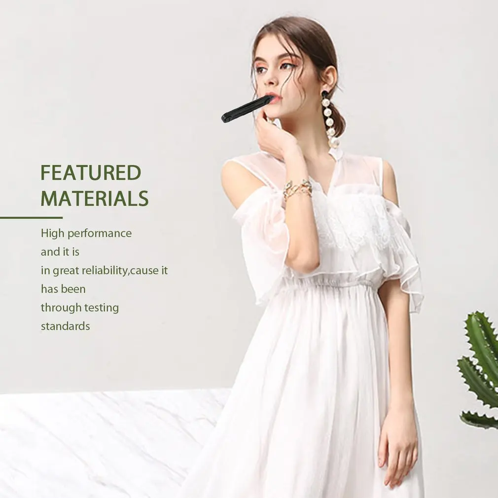 الثعلب الأسود في الهواء الطلق أسفل الناسف ، دعوة المفترس صافرة ، الصيد لامبينج ، استدعاء لعبة الأرنب ، المتصل الحيوان