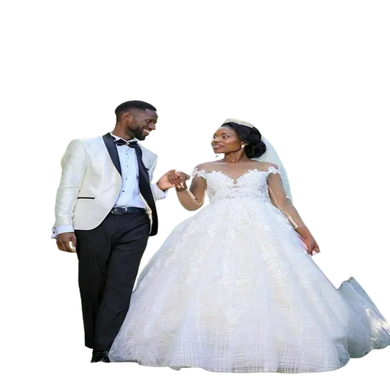 ชุดแต่งงานเจ้าหญิงคอโอ แขนยาว แต่งลูกไม้ คอร์เซ็ทด้านหลัง แบบสั่งตัด