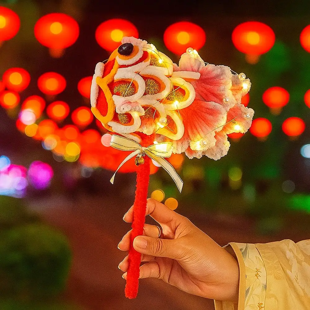 

Cute Chinese Fish Lantern Traditional Handmade Carp Lantern Intangible Cultural Heritage Glowing Celebration Lantern