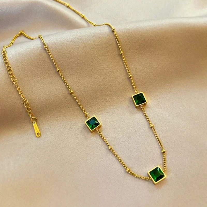 Green Zircon Square Droplet Flower Pendant Necklace For Women Metal Gold Plated Snake Chain Choker Clavicle Necklace Jewelry
